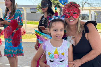 Foto - Desfile de Fantasias nas Escolas