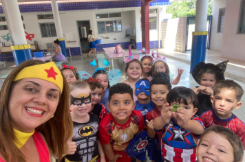 Foto - Desfile de Fantasias nas Escolas