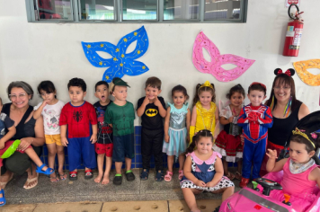 Foto - Desfile de Fantasias nas Escolas