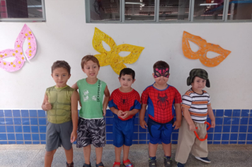 Foto - Desfile de Fantasias nas Escolas