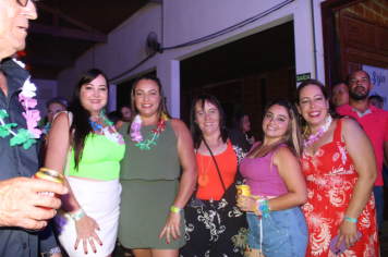 Foto - Baile do Hawaii 2025