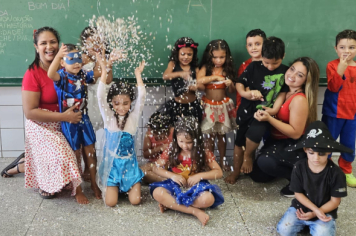 Foto - Desfile de Fantasias nas Escolas